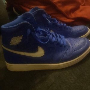 Air Jordan 1 Retro OG Hyper Royal